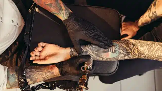 Como cuidar de uma tatuagem